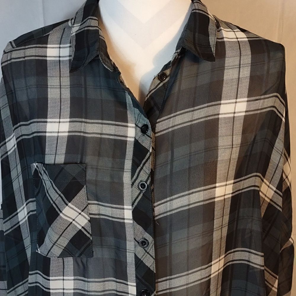 Sans Souci Black & White Plaid Sheer Oversized Blouse - Picture 2 of 8